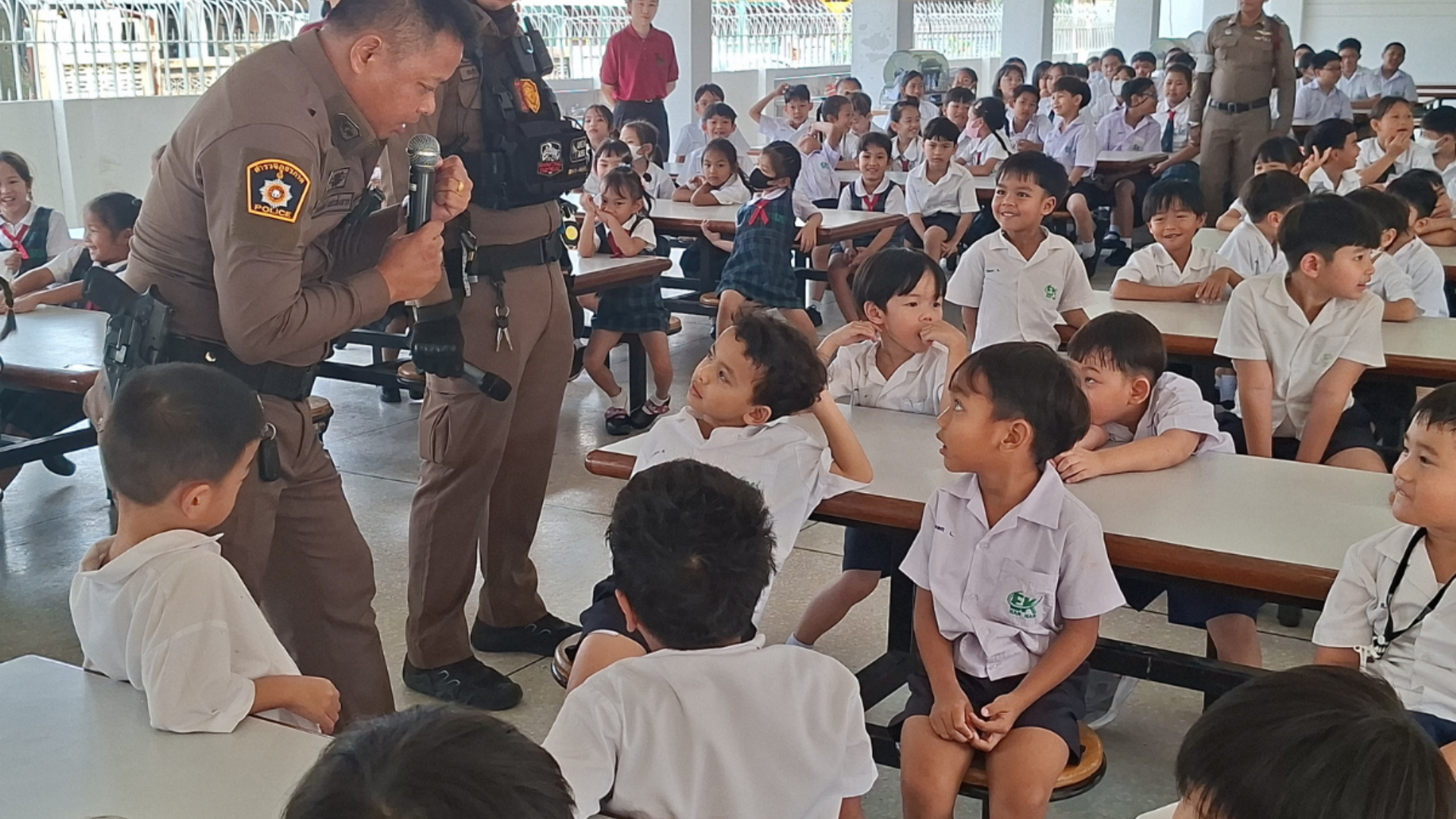 ปก อัลบั้มรูป เอกนานา-11